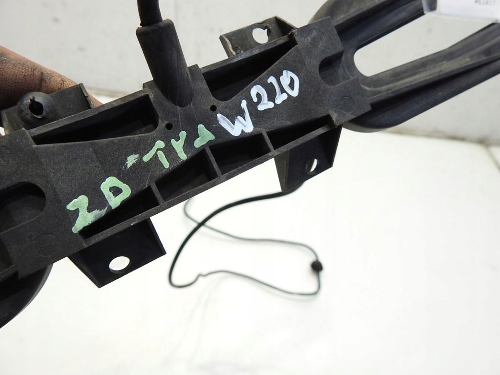 ΚΕΡΑΙΑ ΧΩΡΙΣ ΚΛΕΙΔΙ MERCEDES W220 A2208200575 Product image