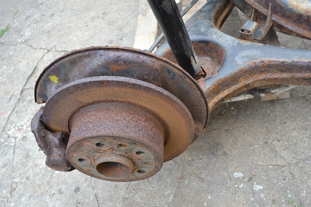 Mercedes W126 Πίσω ανάρτηση τρόλεϊ πίσω Product image