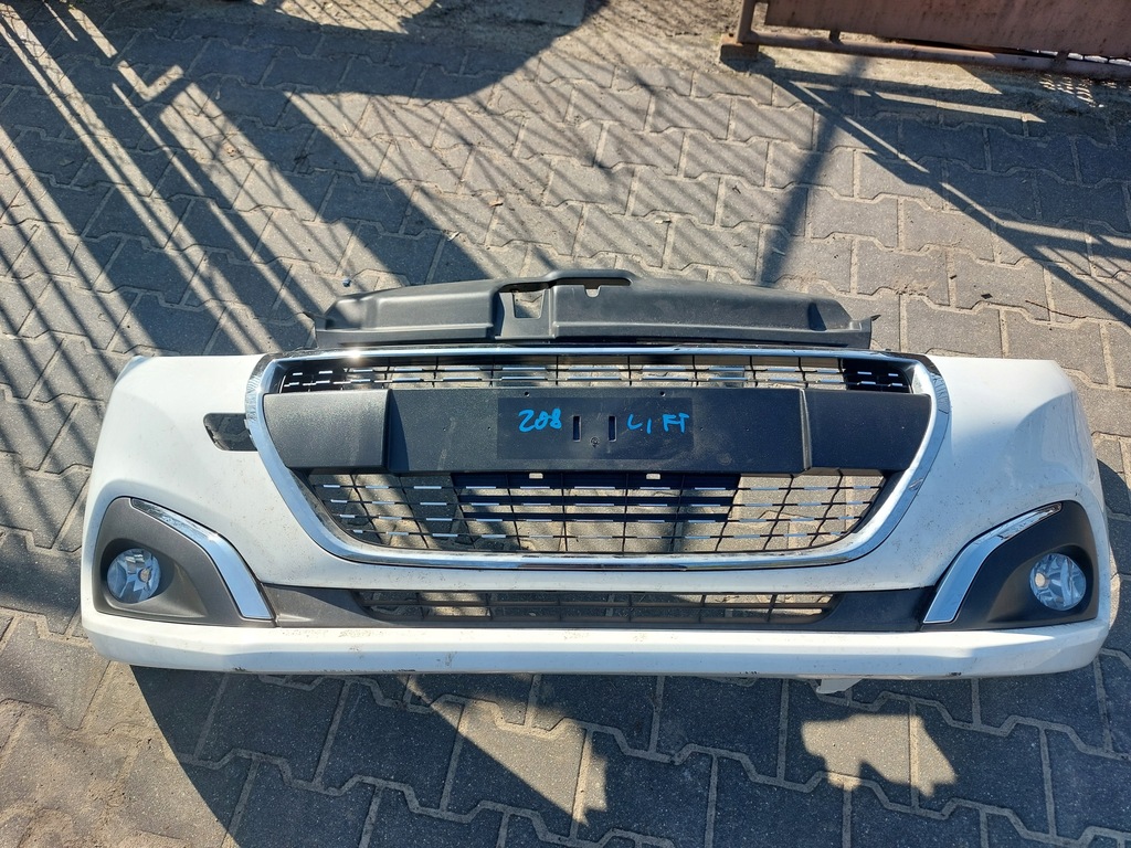 Μπροστινό προφυλακτήρα Peugeot 208 και ανελκυστήρα Product image