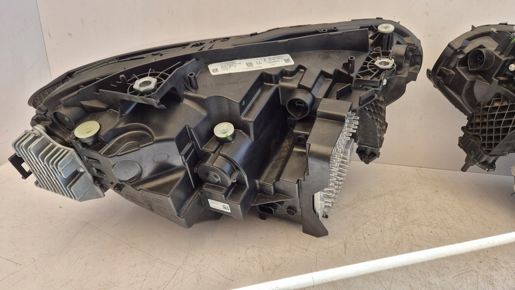 ΜΠΡΟΣ ΦΩΤΙΣΤΙΚΟ ΜΠΡΟΣ ΑΡΙΣΤΕΡΟ ΔΕΞΙ BMW M2 G87 ΜΑΥΡΟ ΟΛΟΚΛΗΡΩΜΕΝΟ 9503470 9503469 Product image