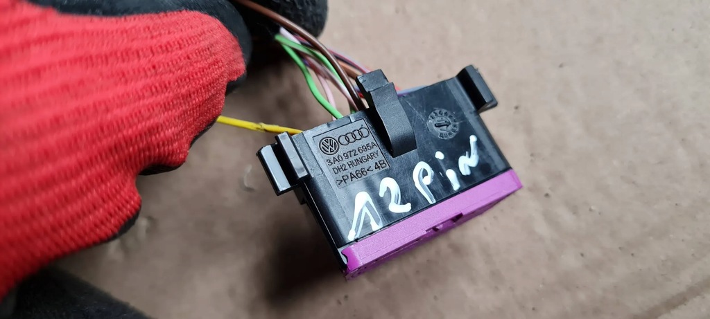A5 8W PLUG OBD SOCKET 3A0972695A A7 4G A4 B8 S4 B9 Q5 Q3 Product image