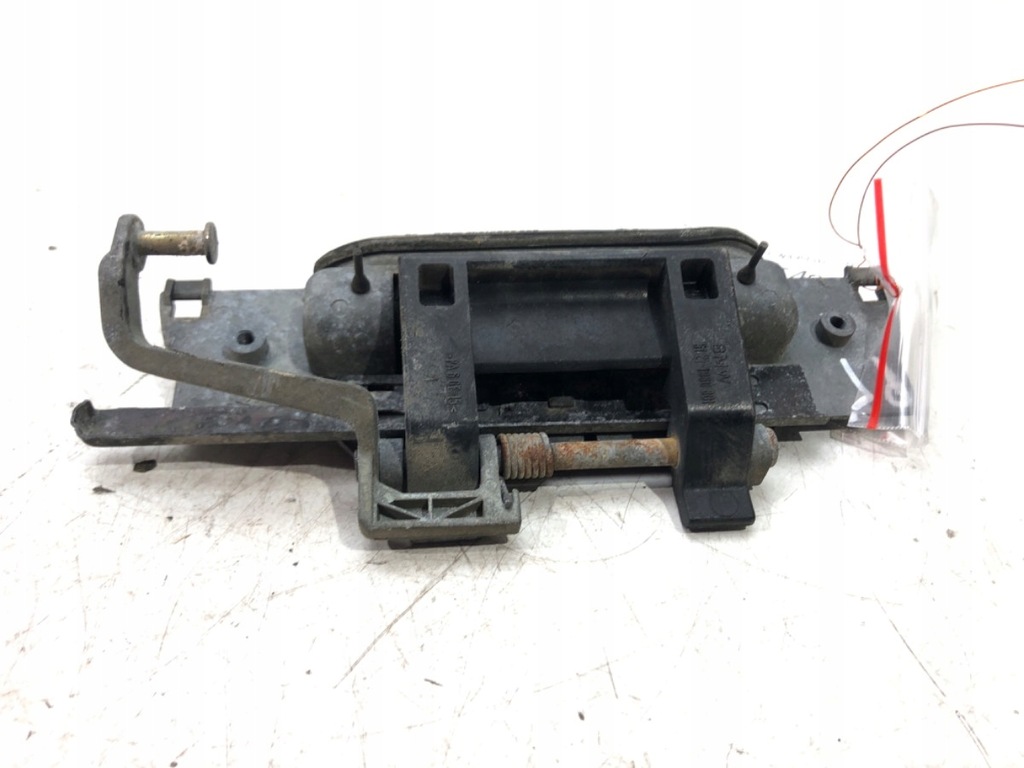 ΕΞΩΤΕΡΙΚΗ ΛΑΒΗ ΔΕΞΙ ΠΙΣΩ BMW E36 Sedan/Limousine 90-98 Product image