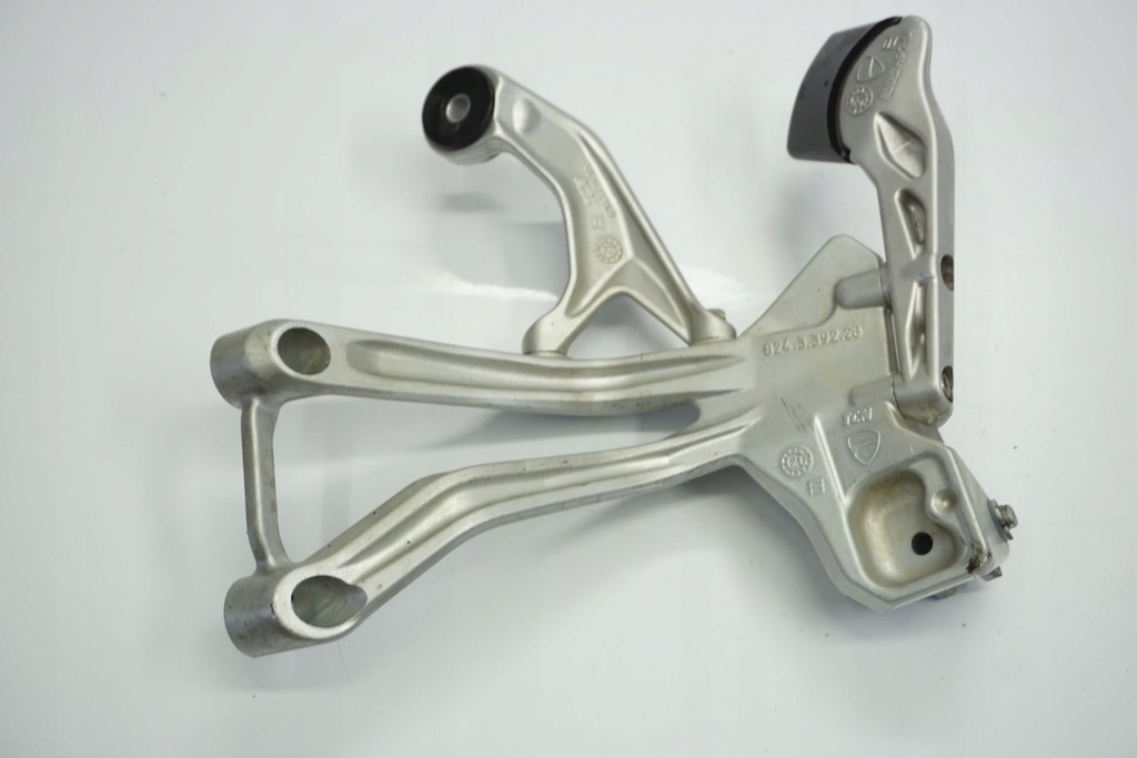 Ducati Multistrada V4 S 21- Set Toomrest δεξιά πίσω Product image