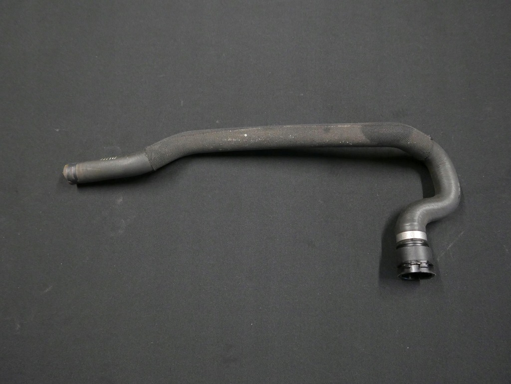 BMW F07 F10 F11 HOSE PIPE WATER PIPE 9226749 Product image