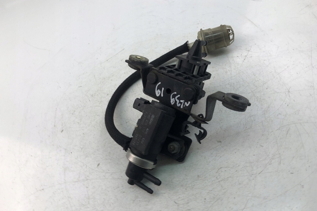 VW Passat B5 (3B2) 1H0906627 1999 Ηλεκτρομαγική βαλβίδα Product image