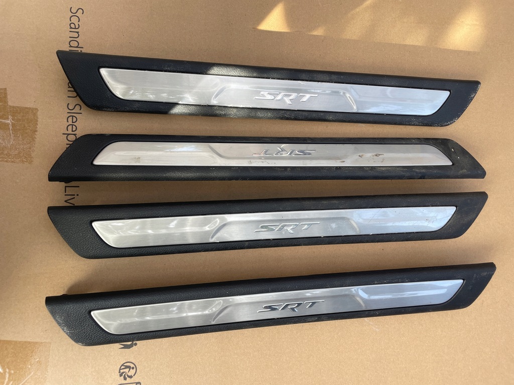 jeep grand cherokee wk2 srt αλογόνου δεξιά Product image