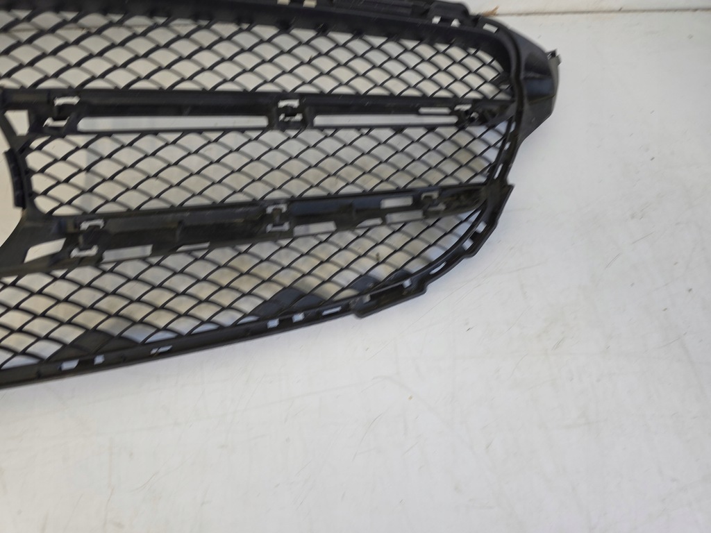 Grill Dummy Bumper Mercedes C Class W205 A2058801704 Product image