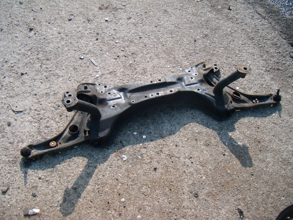 TOYOTA YARIS I 1 99-06 1.4 D4D WÓZEK SANKI BELKA SILNIKA KOŁYSKA Product image