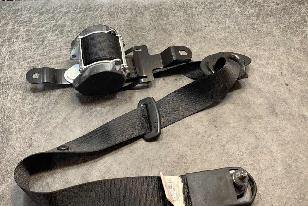Μπροστινή ζώνη ασφαλείας Δεξιά BMW 5 (E60) 6065400 3.0L Βενζίνη 160kW Product image