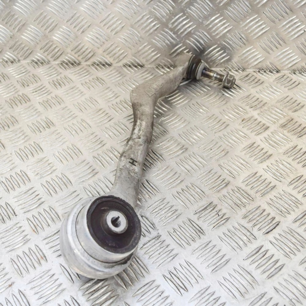 BMW 1 F20 F21 2019 Αφήνει την εφαρμογή Product image