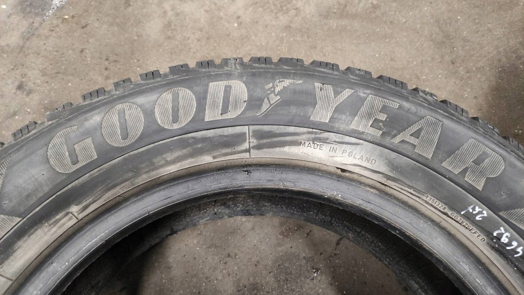 ΧΕΙΜΕΡΙΝΑ ΕΛΑΣΤΙΚΑ 2 ΤΕΜ 195/65R15 GOODYEAR ULTRAGRIP 2011 LOGAN MCV I Product image