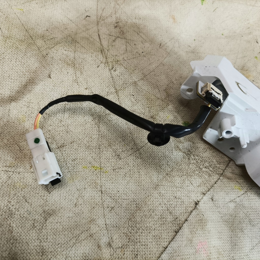 Mazda 3 IV 19- Διακόπτης φλας αριστερά ΗΠΑ Product image