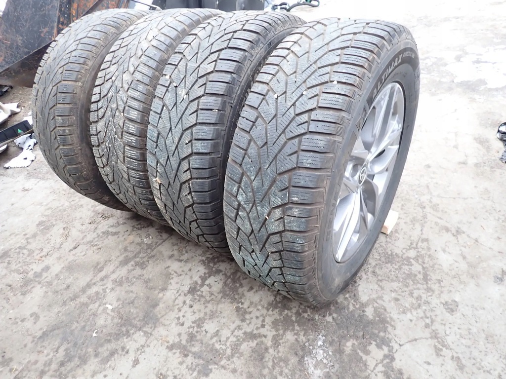 Ζάντες αλουμινίου 17 με ελαστικά 235/65 R17 108T M+S Toyota Sienna 2021 Product image