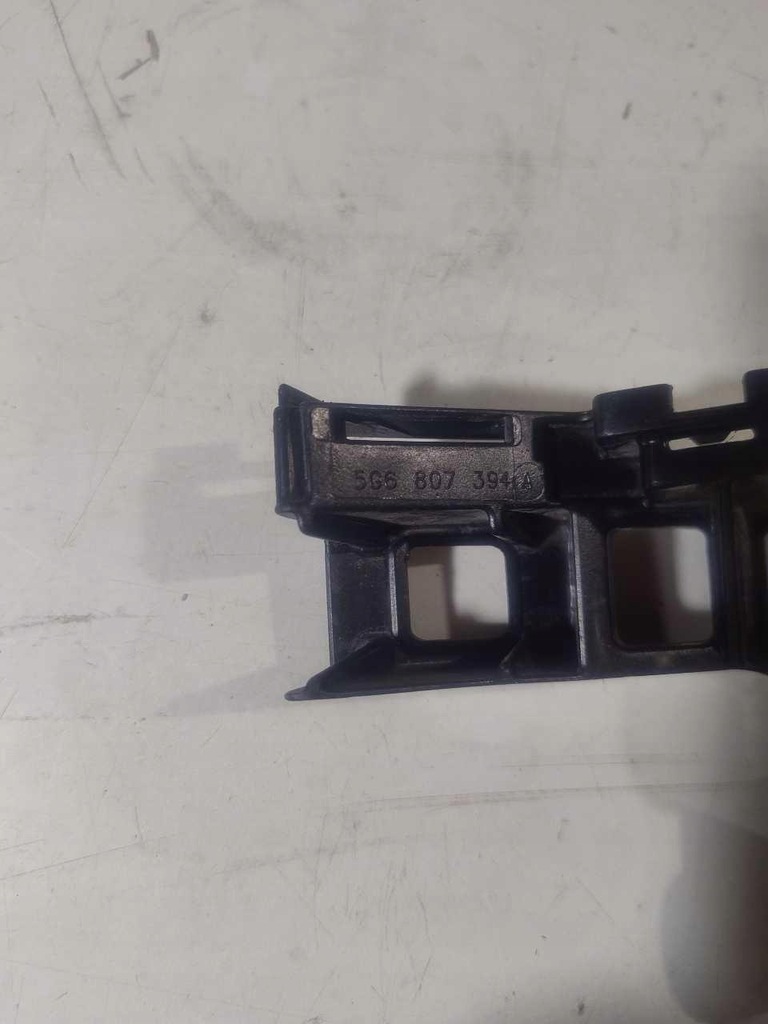 ΠΡΟΦΥΛΑΚΤΗΡΑΣ SLIDE ΔΕΞΙ ΠΙΣΩ VW GOLF VII 5C6807394 Product image