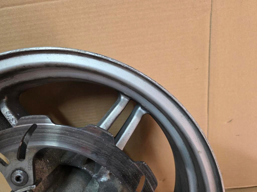 Suzuki Burgman ένα 650 02-12 κοντά στο πίσω χείλος Product image