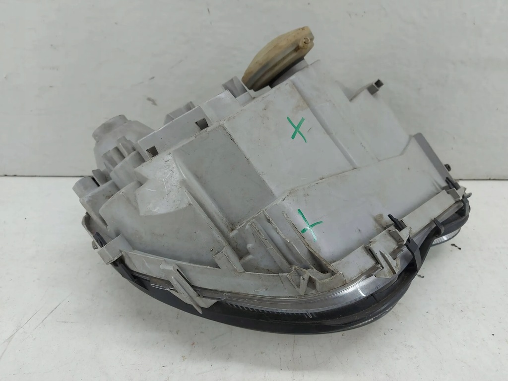 Mercedes-Benz C class 203 W203 αριστερό εμπρός φωτιστικό εμπρός ανακλαστήρας Product image