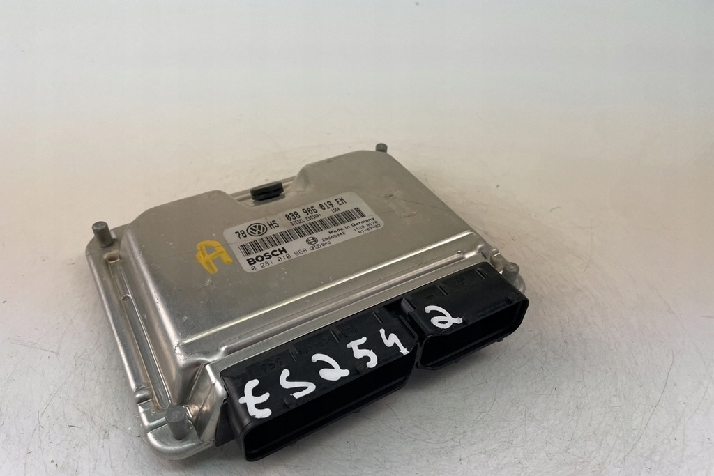 ECU VW Passat B5 (3B3) 038906019EM 2001 Έλεγχος κινητήρα Product image