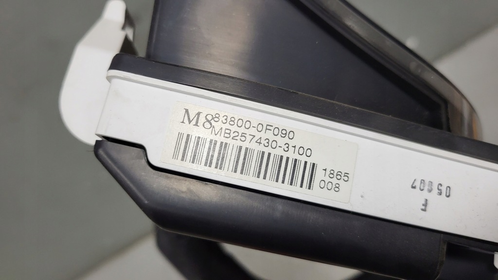 Ρολόγια μετρητής Toyota Corolla Verso II 2.2 D-CAT 83800-0F090 Product image