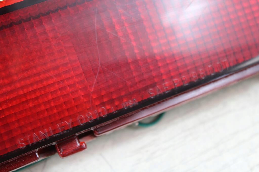 ΠΕΡΙΓΡΑΦΗ ΑΡΙΣΤΕΡΗΣ ΚΕΝΤΡΙΚΗΣ ΘΗΚΗΣ HONDA GL1500 SC22B Product image