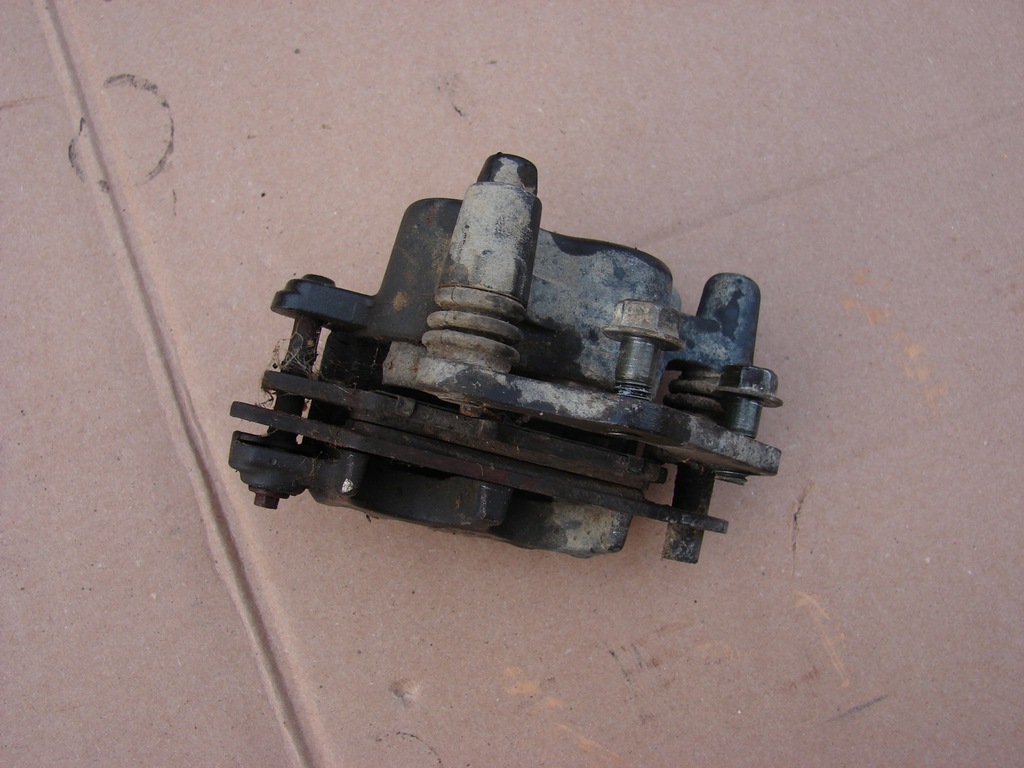 Δαγκάνα αριστερά εμπρός Kawasaki Kvf 650 Praire 03- Product image