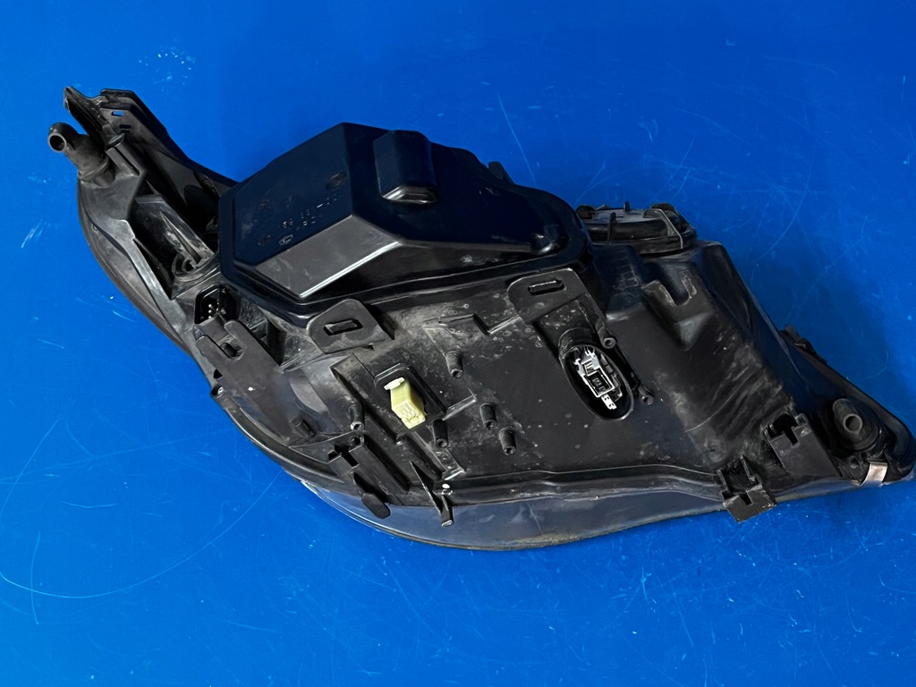 BI XENON ΤΙΜΟΝΙ D1S DYNAMIC BMW E60 E61 EU HELLA Product image