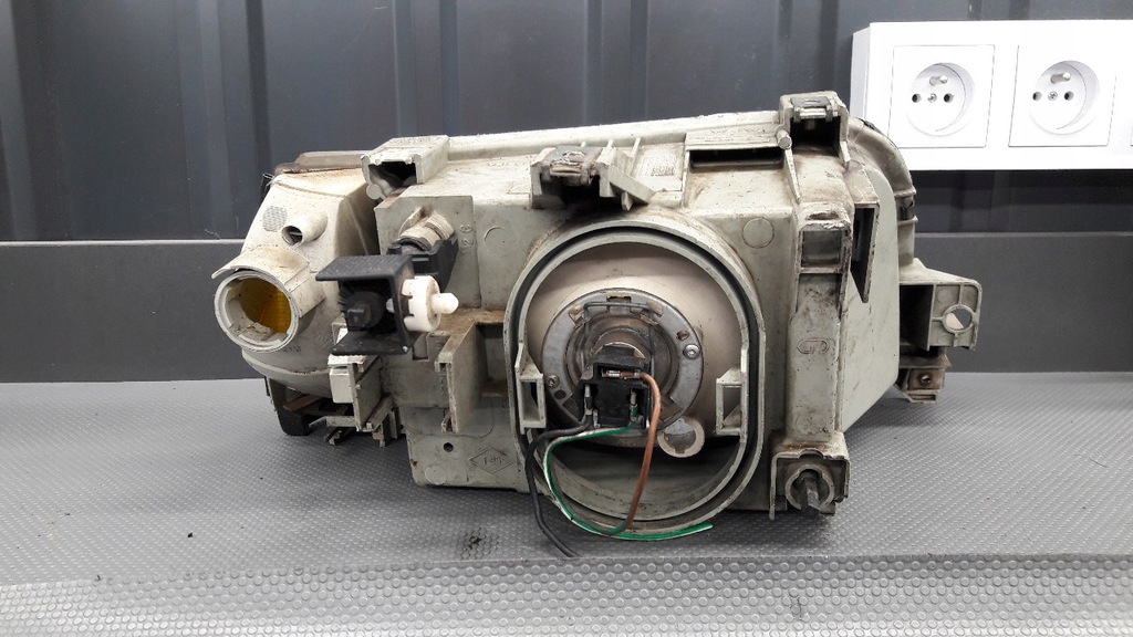 0289008 Αριστερός προβολέας Renault Clio I 93R Product image