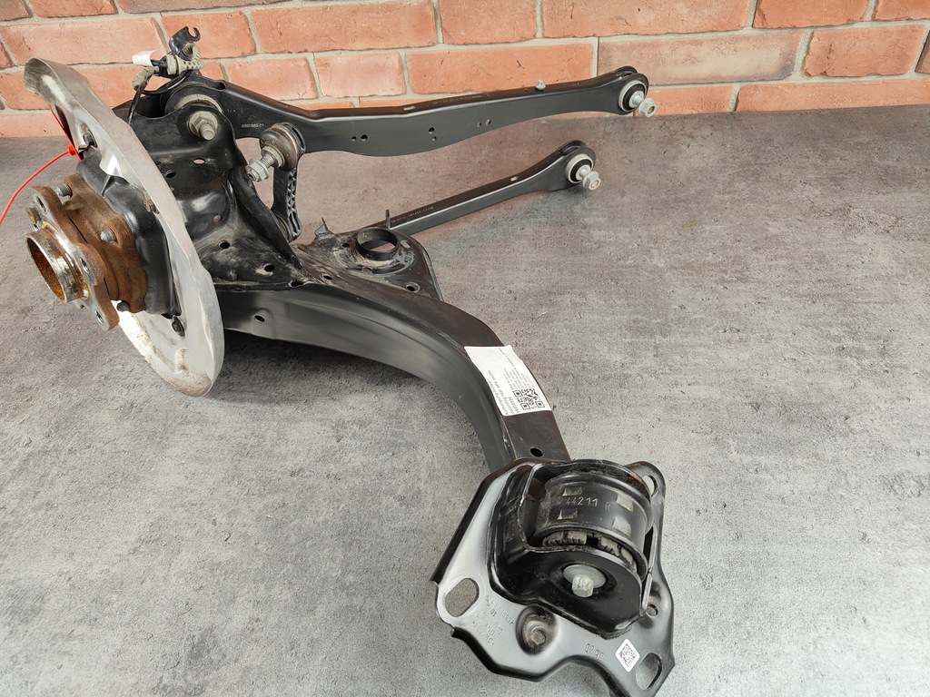 BMW X1 U11 X2 U12 SDRIVE Steple Hyble Δεξιά πίσω τίρες 8855202 Product image