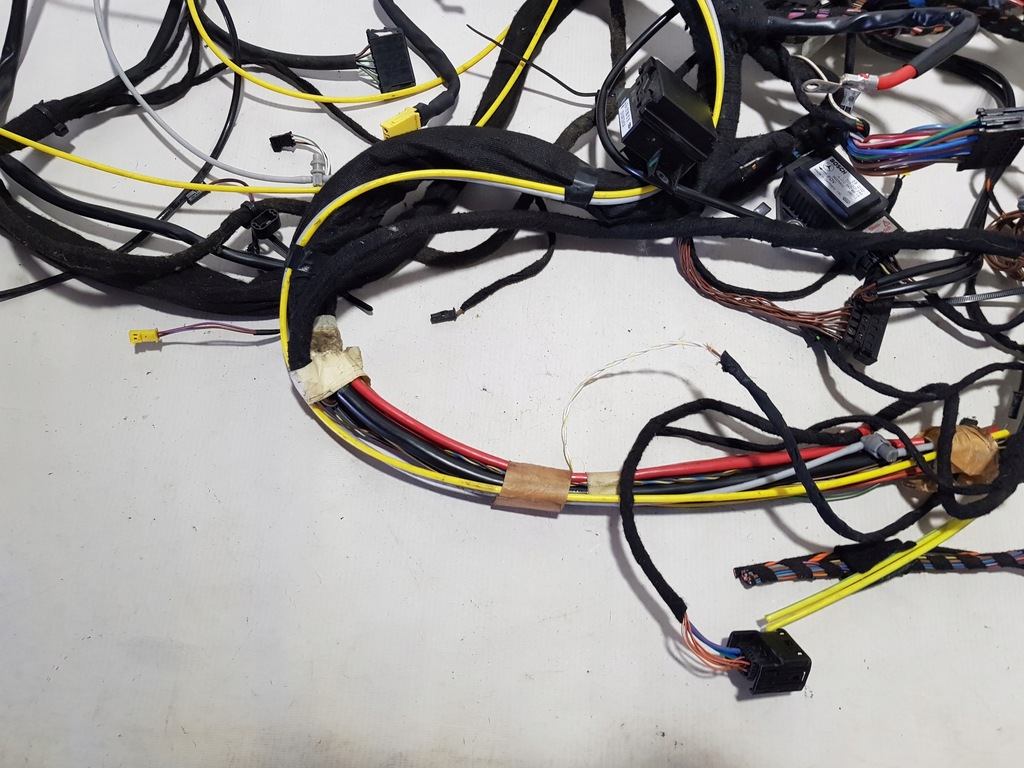 ΜΟΝΑΔΑ ΜΠΑΤΑΡΙΑΣ ΚΑΛΩΔΙΑ ΚΟΡΜΟΥ MERCEDES SL R230 W230 2305400945 Product image