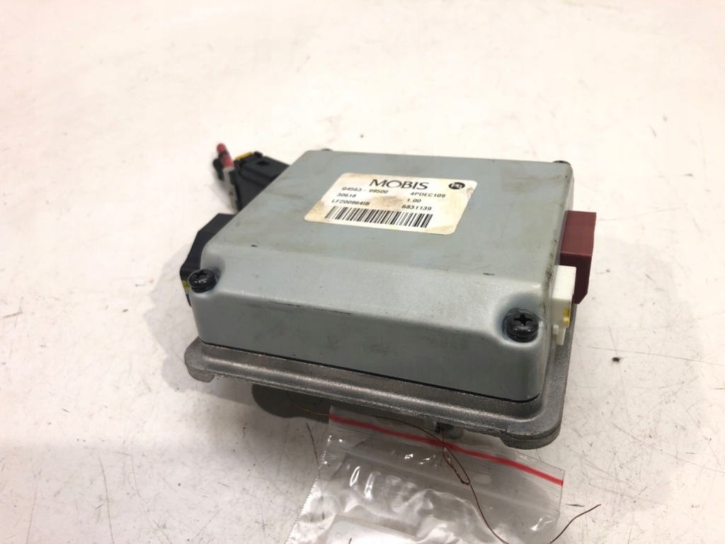 ΜΟΝΑΔΑ ΥΠΟΣΤΗΡΙΞΗΣ ΧΕΙΡΙΣΤΗΡΙΟ HYUNDAI i30 G4563-99500 Product image