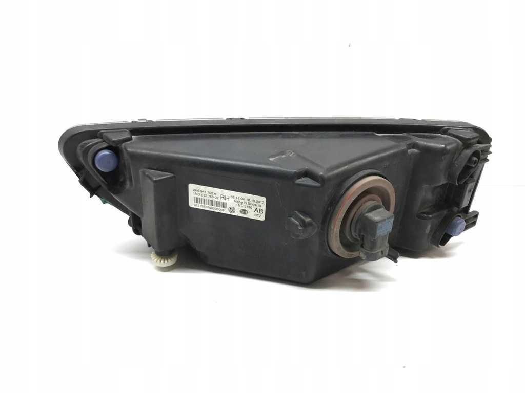 Volkswagen Amarok 2010 Δεξιά ομίχλη Light 2H6941700A Product image