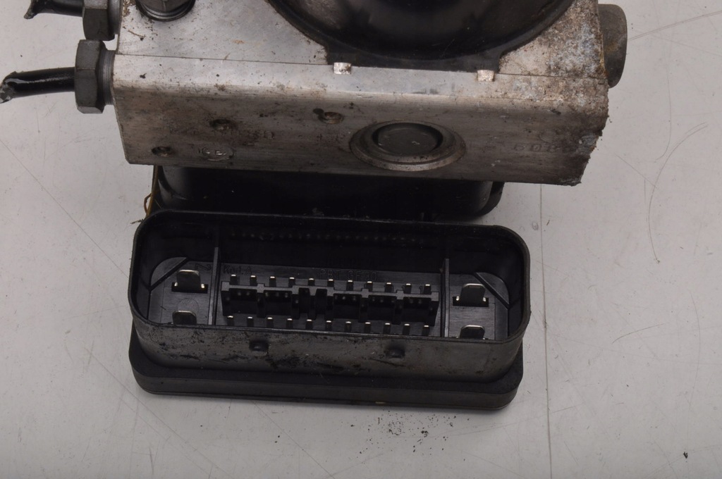 Ford Fiesta MK6 Αντλία ABS 4S61-2M10-DA Product image