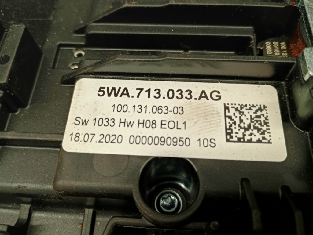 5WA713033AG VW Golf VIII Μετατοπίσεις Product image