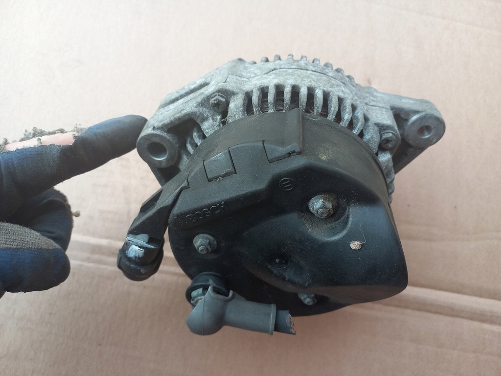 CARINA E 92-97 ALTERNATOR 2.0 27060-03040 Product image