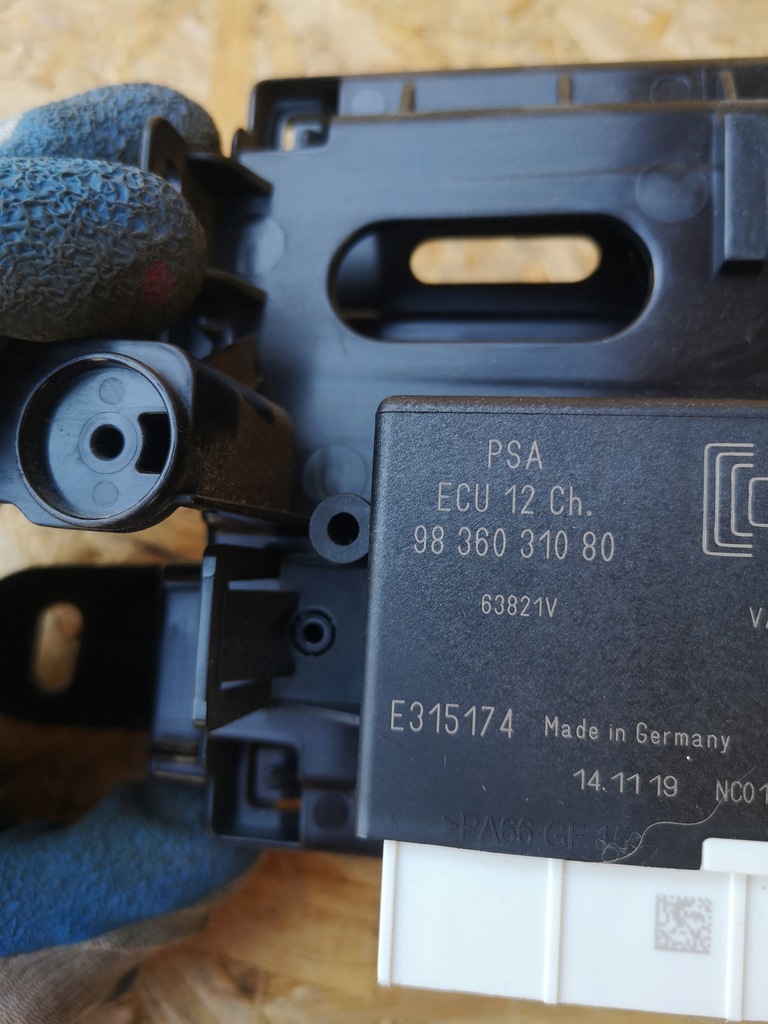 PEUGEOT 508 II PDC MODULE 9836031080 Product image