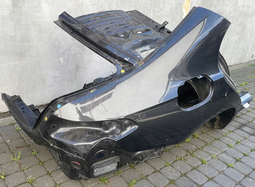 Mercedes E-Class W214 Sedan Quarter δεξιά πίσω φτερό Product image