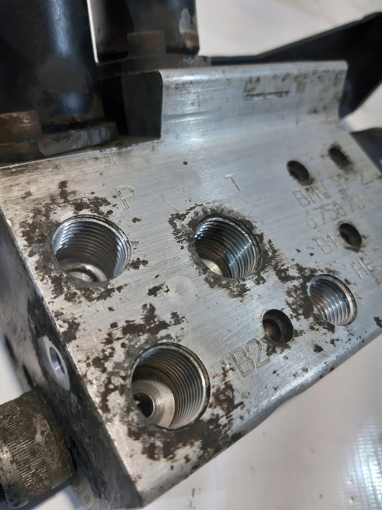 Δυναμική αντλία ανάρτησης BMW E65 6758704 Product image