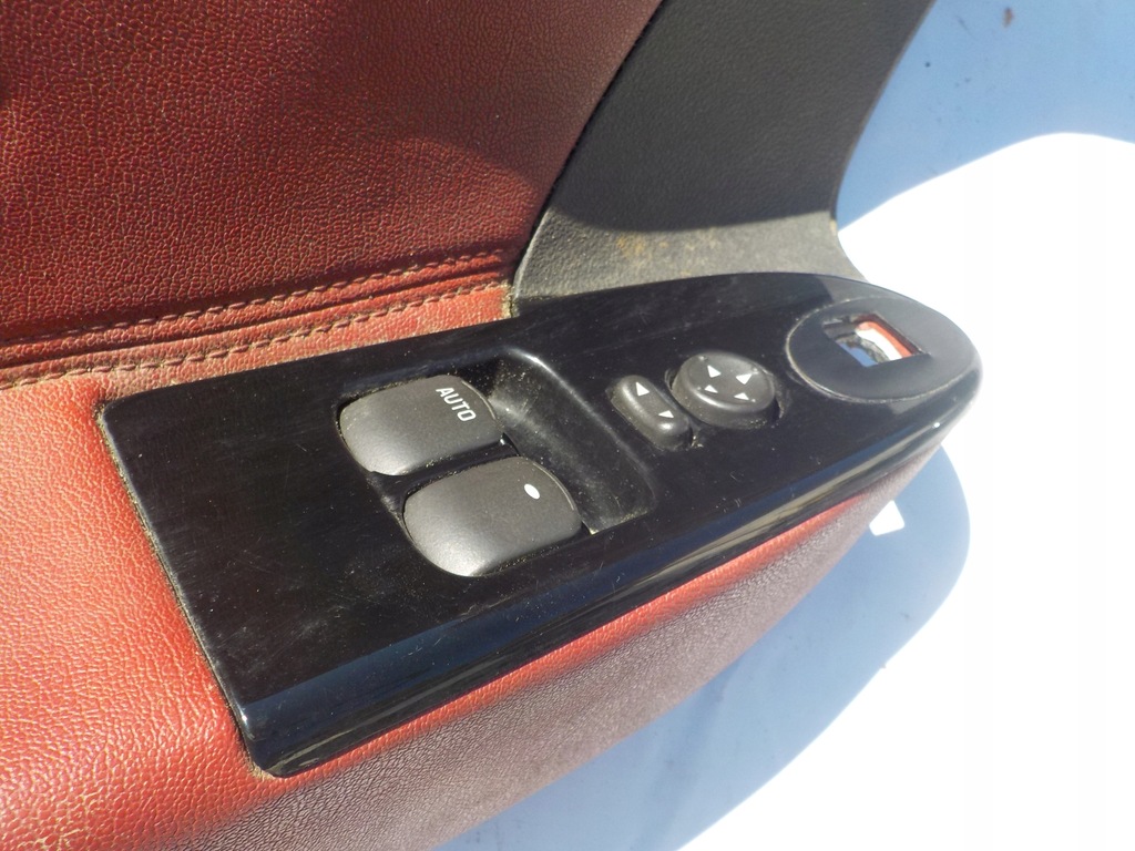 OPEL GT 07-09 2.0 ΤΑΠΕΤΣΑΡΊΕς ΑΡΙΣΤΕΡΈς ΔΕΡΜΆΤΙΝΕς ΜΠΈΙΚΟΝ Product image