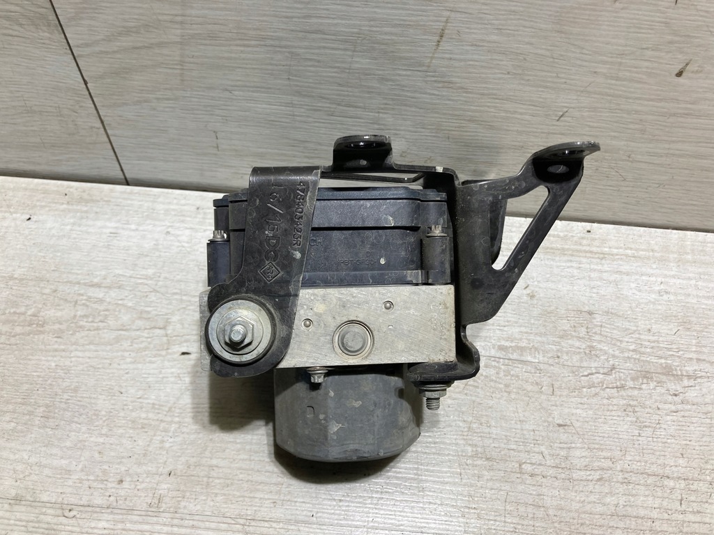 Αντλία ABS 2265106455 Renault Twingo III 15 ετών Product image
