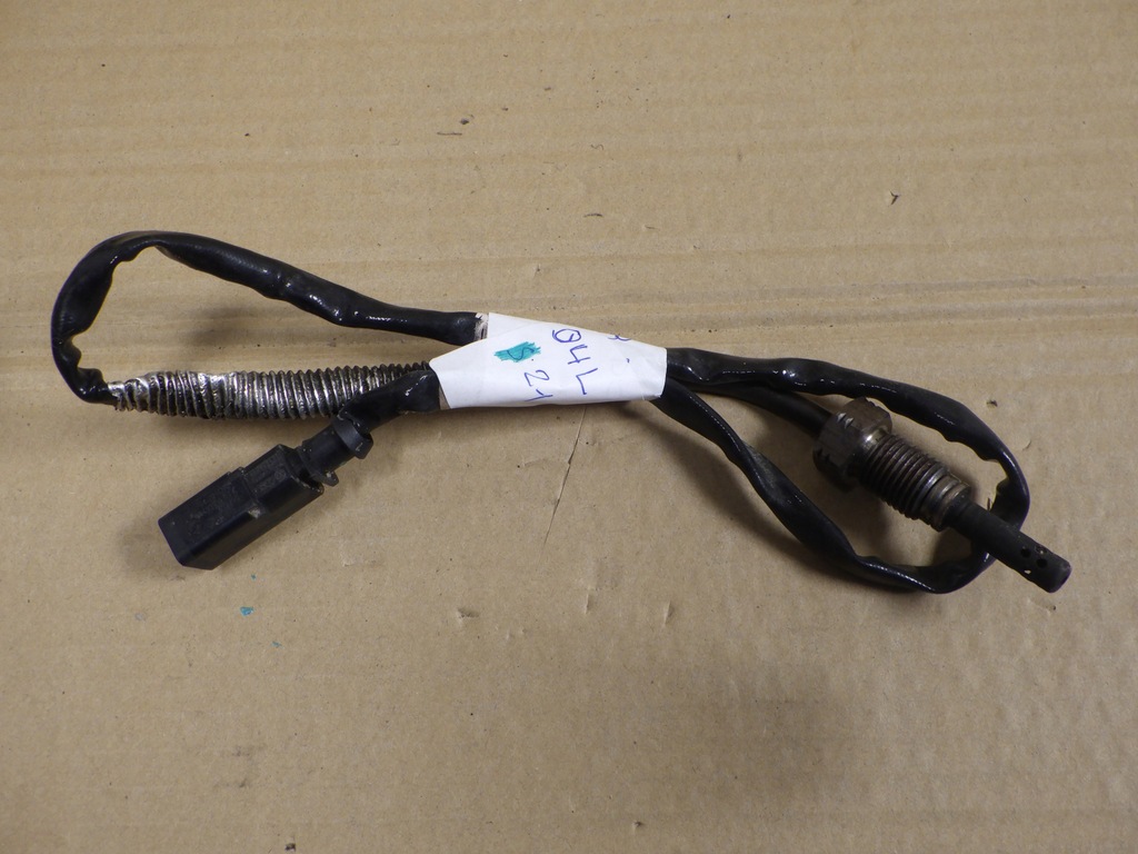 ΑΙΣΘΗΤΗΡΑΣ ΘΕΡΜΟΚΡΑΣΙΑΣ ΕΞΑΤΜΙΣΗΣ T-ROC 2GA 04L906088DH Product image