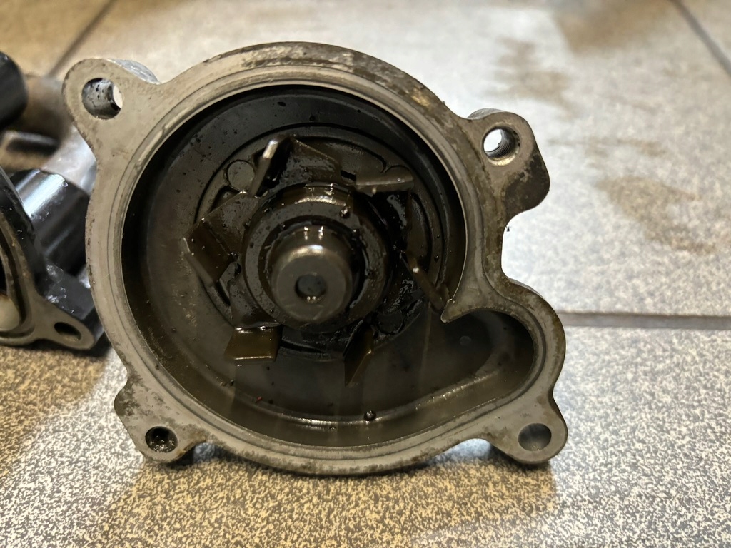 Αντλία νερού Yamaha FZS 600 Fazer 02-04 Product image