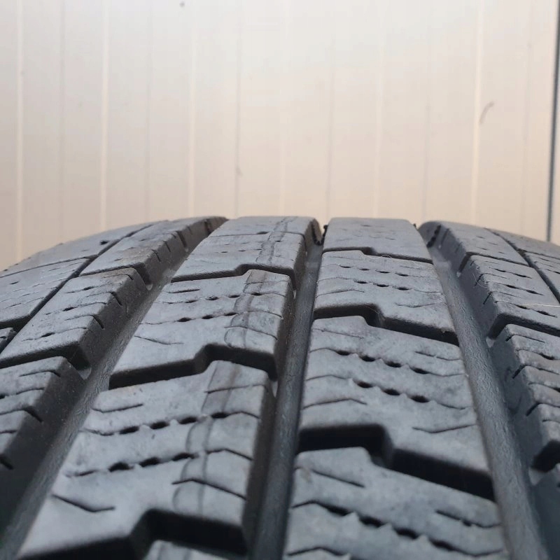 λαβή χιονιού Goodyear Cargo UltraGrip 2 235/65R16 115/113 R (3PMS Product image