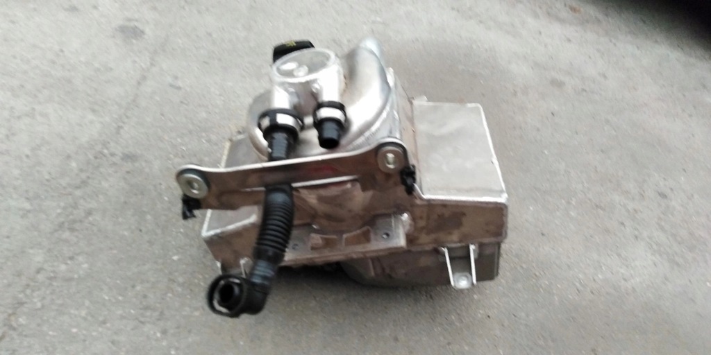 LAMBORGHINI HURACAN LP580 OIL TANK 4S0115373D 079907660A Product image