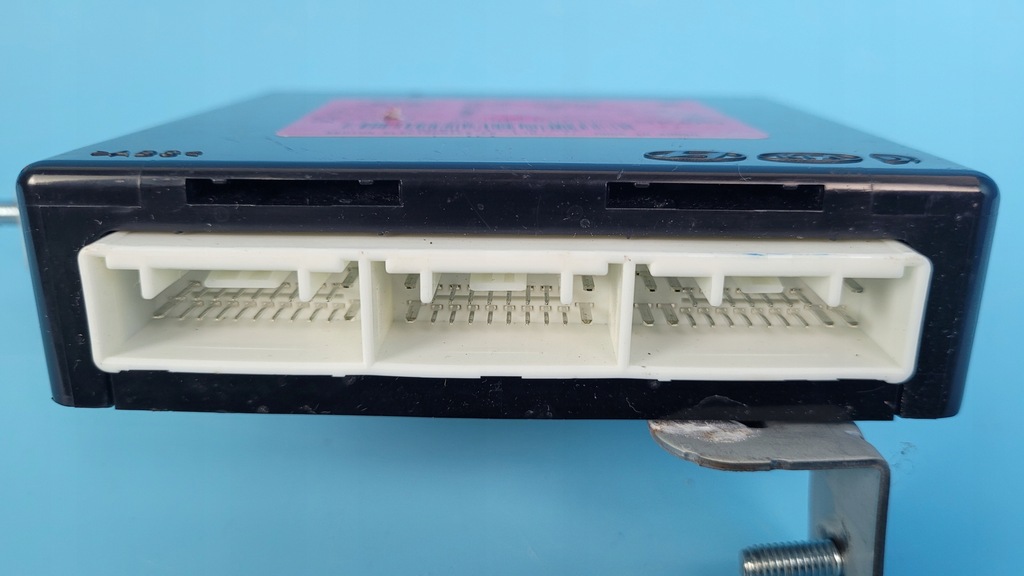 KIA STONIC 17r ASSY-SMART KEY CONTROLLER MODULE 95480-H8050 Product image