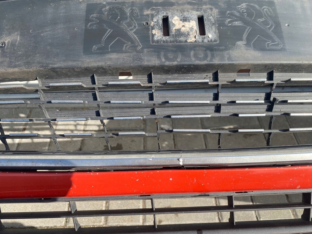 Μπροστινό προφυλακτήρα μπροστινό Peugeot 208 και ανυψώστε την ΕΕ Product image