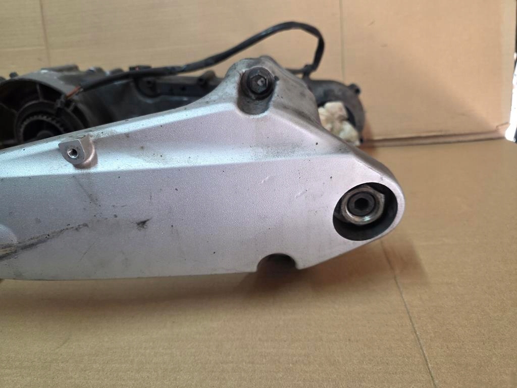 Suzuki Burgman Μια μετάφραση 650 02-12 Drive Swingarm Product image