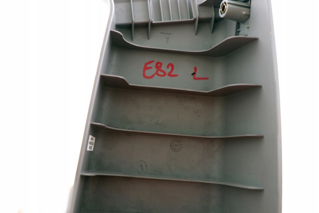 BMW E82 Κάλυμμα καλύμματος αριστερής κολόνας Product image