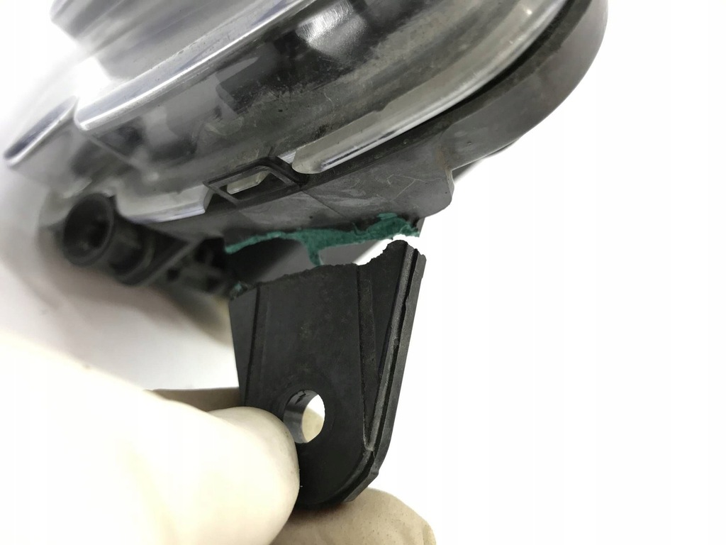 Volkswagen Amarok 2010 Δεξιά ομίχλη Light 2H6941700A Product image