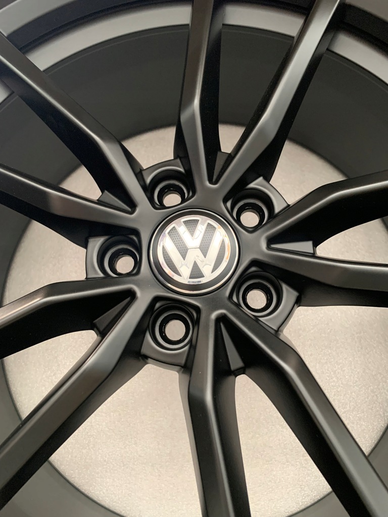 19” Felgi VW Golf Pretoria Komplet 8J ET50 Czarny Mat 5G0601025AJ/CK Product image