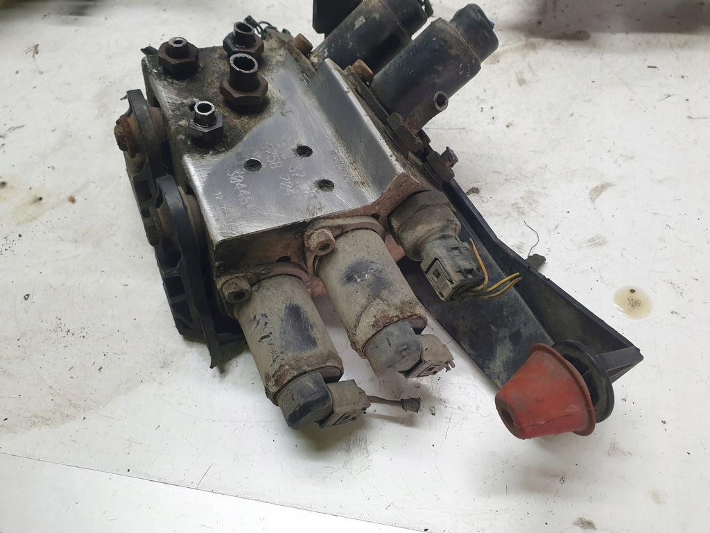 ΑΝΤΛΙΑ ΑΝΑΡΤΗΣΗΣ BMW E65 6758704 Product image