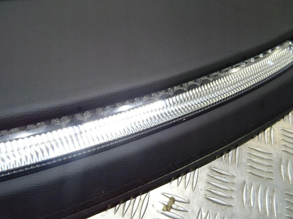 Maserati Ghibli MS157 πίσω ράφι 6700493100 Product image